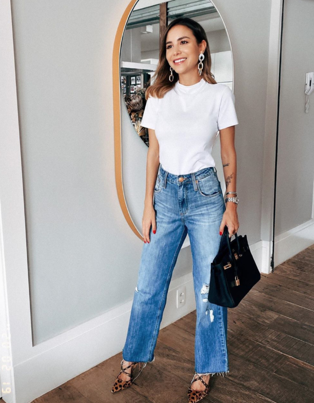 look basico jeans e camiseta